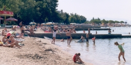 Crikvenica - spiaggia ad aprile