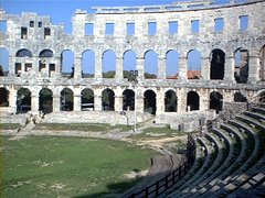Pola - arena