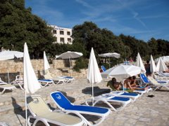 spiaggia davanti albergo Luna