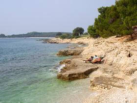 spiaggia e pineta a Banjole