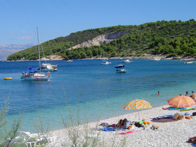 spiaggia Kava a Slatina