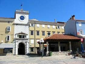 Cres Loggia e Torre dell'orologio