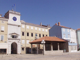 orologio e loggia di Cres