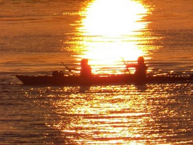kayak al tramonto