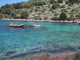 ormeggio nella baia a Dugi Otok