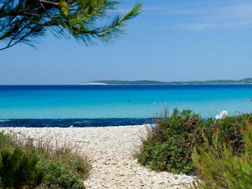 Dugi Otok la spiaggia Veli Zal e l'isola Mezanj