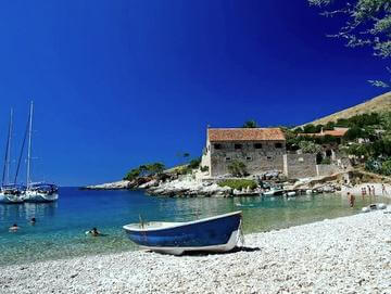 spiagge di ciottolini a Hvar