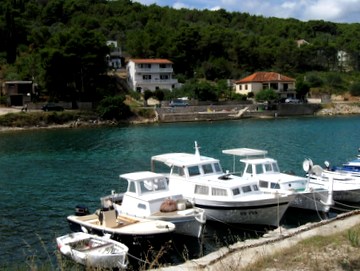 Kali la costa rocciosa e le spiagge