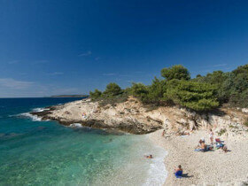 Spiaggia nella riserva di Kamenjak in Istria