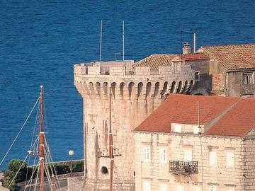 le mura e i bastioni di Korcula Torre Kanavelic