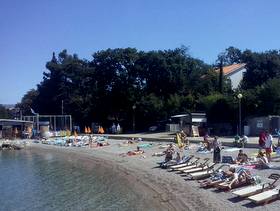 Njivice spiagge di ciottolini