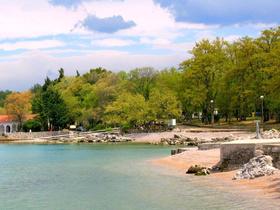 spiagge di ciottolini misti a sabbia a Njivice