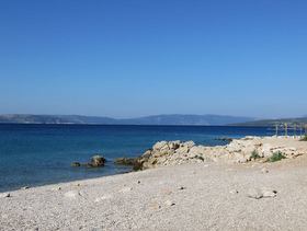 spiaggia cittadina di Punat