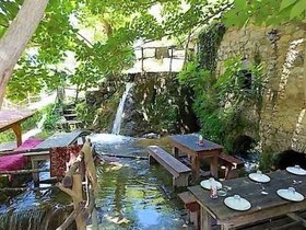 Ristorante nell'acqua a Krka