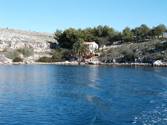 Casa 216 e posizione isolata vista dal mare