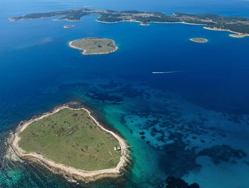 isola Bodulas baia di Medulin