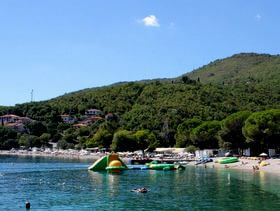 sport e divertimento sulla spiaggia di Medveja