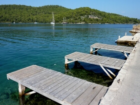 pontili di legno a Mljet