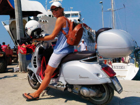 In vespa sull'isola Olib