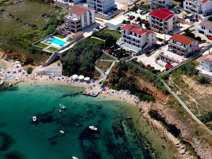 Hotel Biser con scalinata fino alla spiaggia