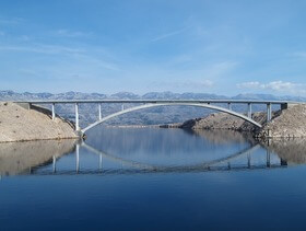 il ponte per l'isola Pag