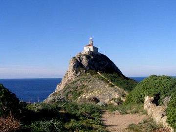 il faro di Velika Palagruza