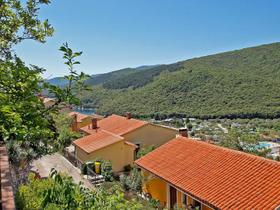 vista da appartamento a Rabac