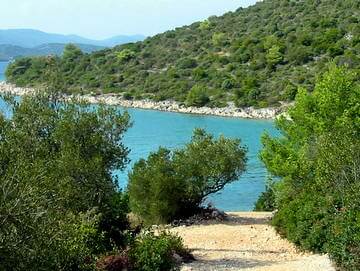 sentiero verso la baia Jelenica