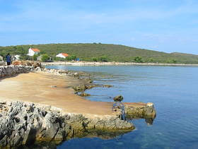 spiagge rocciose e di ghiaia a Susica