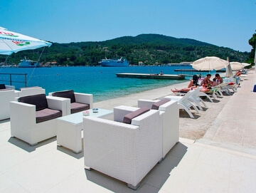 terrazza vista mare e spiaggia dell'hotel Korkyra