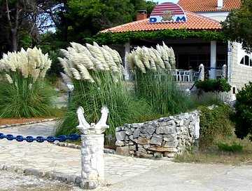Ristorante sul lungomare di Verunic