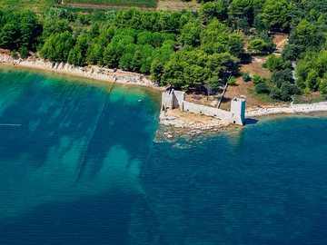 isola Vir forte Kastelina