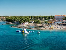 spiaggia Hangar a Vodice